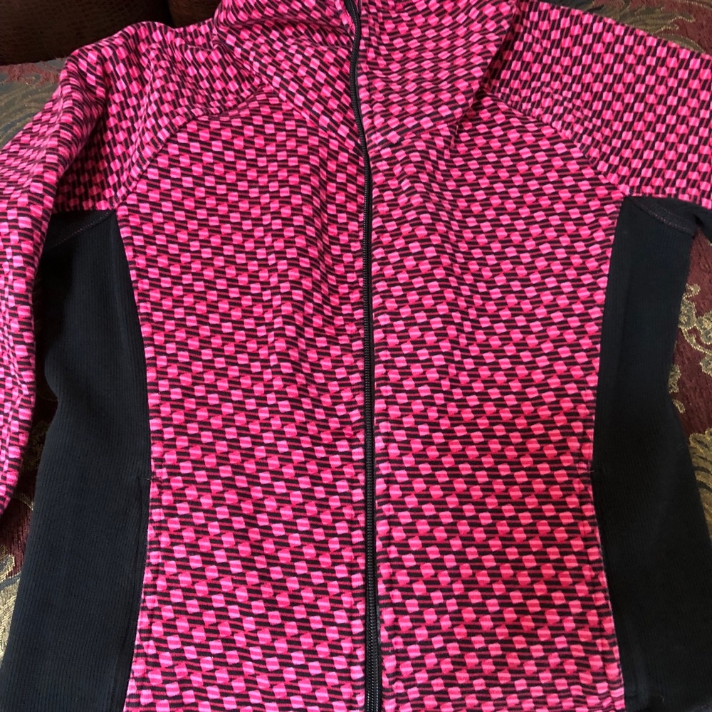 Lululemon jacket size 8